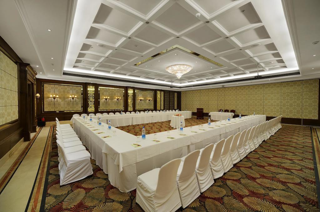 Mayfair Convention Bhubaneswar Exterior foto
